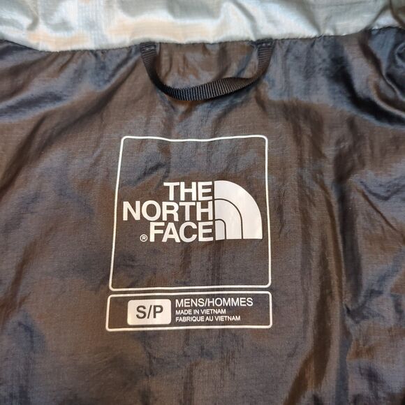 The North Face Mens S Thermoball Insulated Puffer Vest Gray Silver Hike Gorpcore - Picture 4 of 14